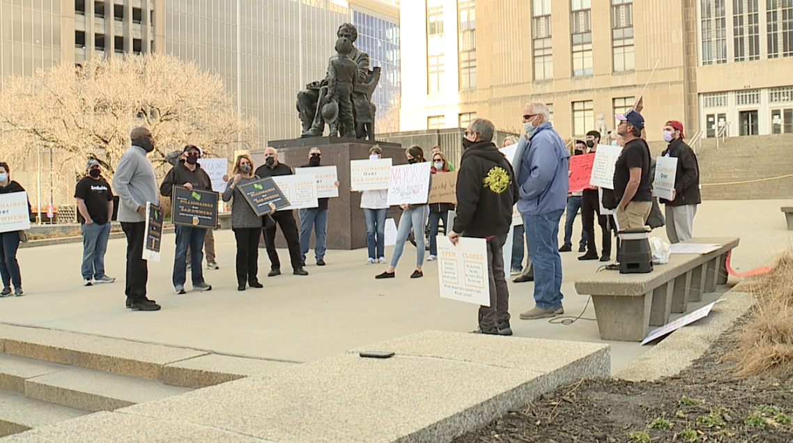 Kansas City business owners protest COVID-19 restrictions, demand relief - Vimarsana News